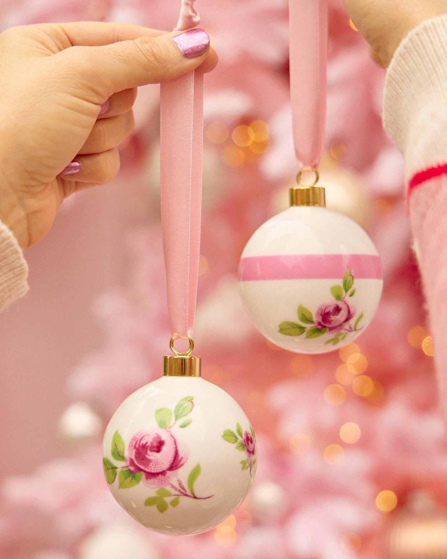Duchess China 1888 - Regency Rose Pink Stripe Bauble